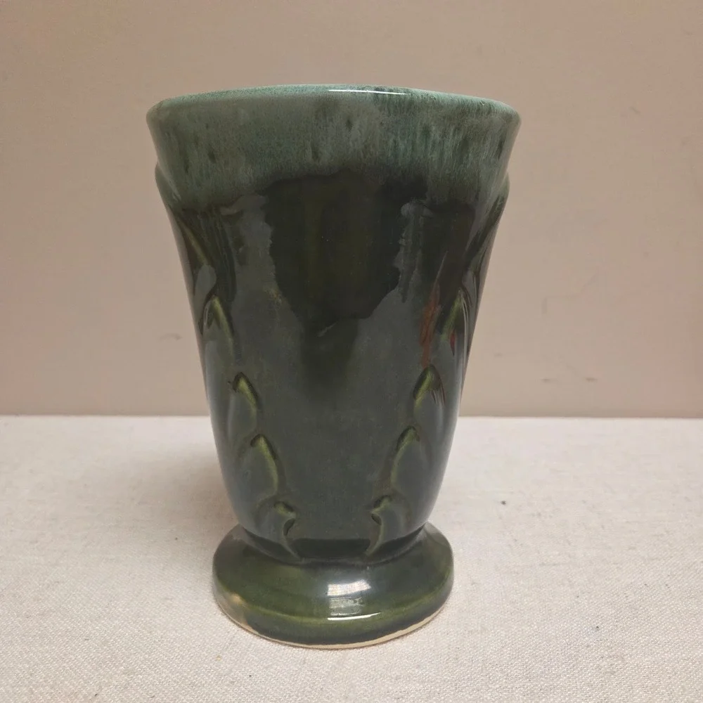 Vintage Green Drip Glaze Ceramic Vase Embossed Leaf Pattern Pedestal Base 6in